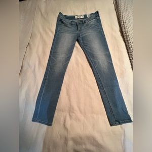 🏄‍♀️Abercrombie & Fitch🏄 A&F Jeans 30